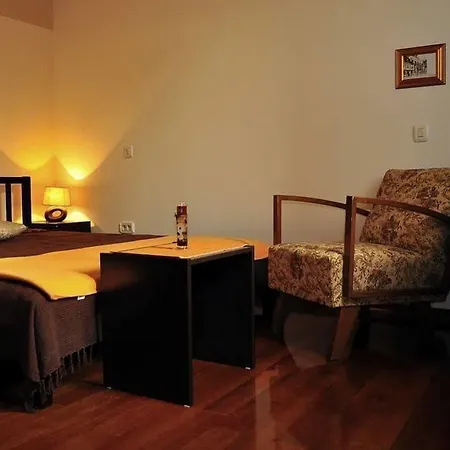 Апартаменты Dosud House *